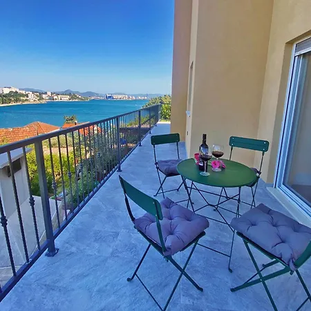 Portina Apartamento Bacina