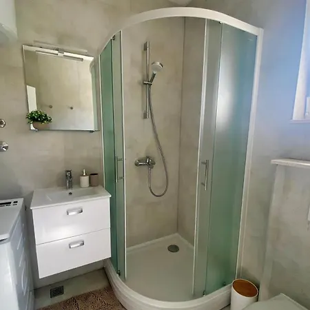 Portina Apartment *